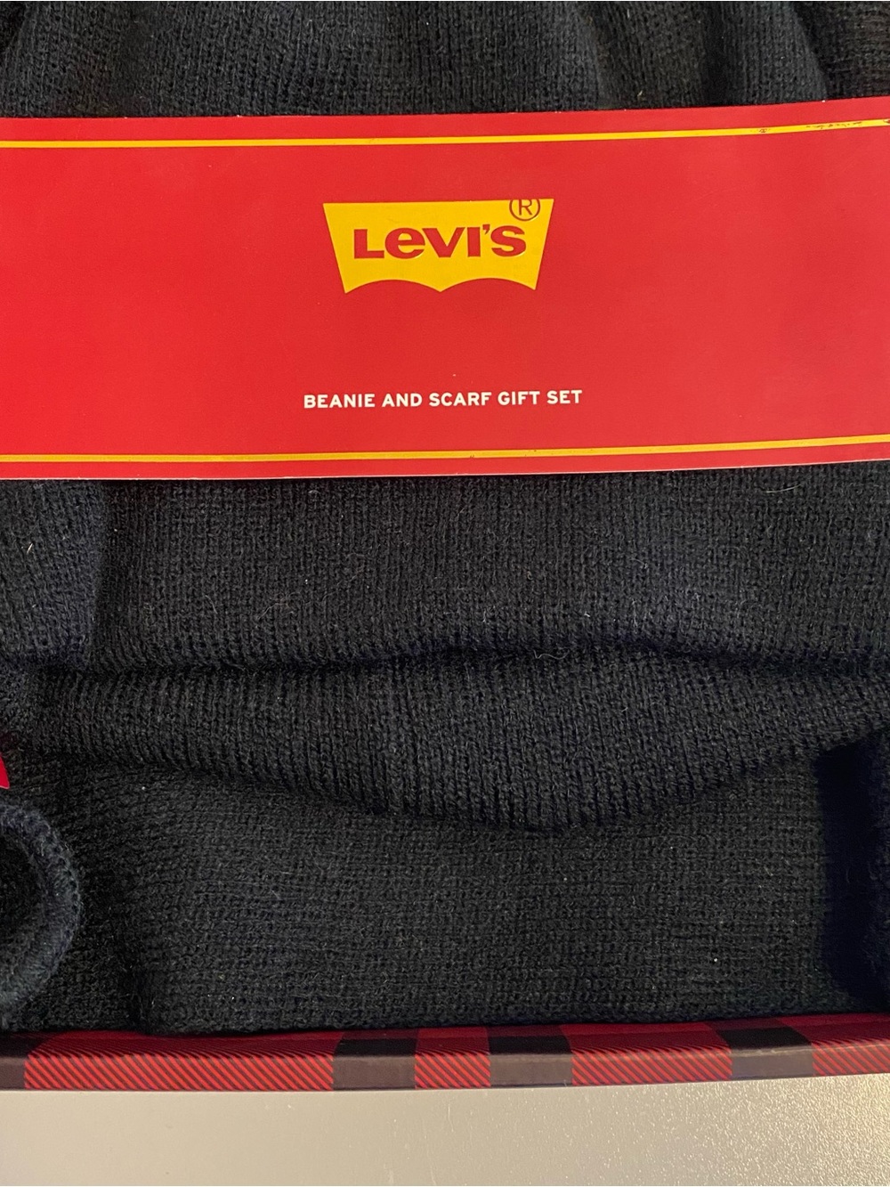 NWT Levi's Men's Beanie and Scarf Winter Gift Set Black OS - Picture 4 of 6